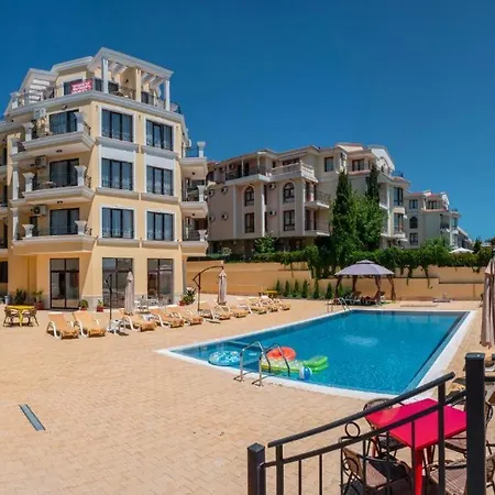 Horizon 8 'в' Reception Apartment *